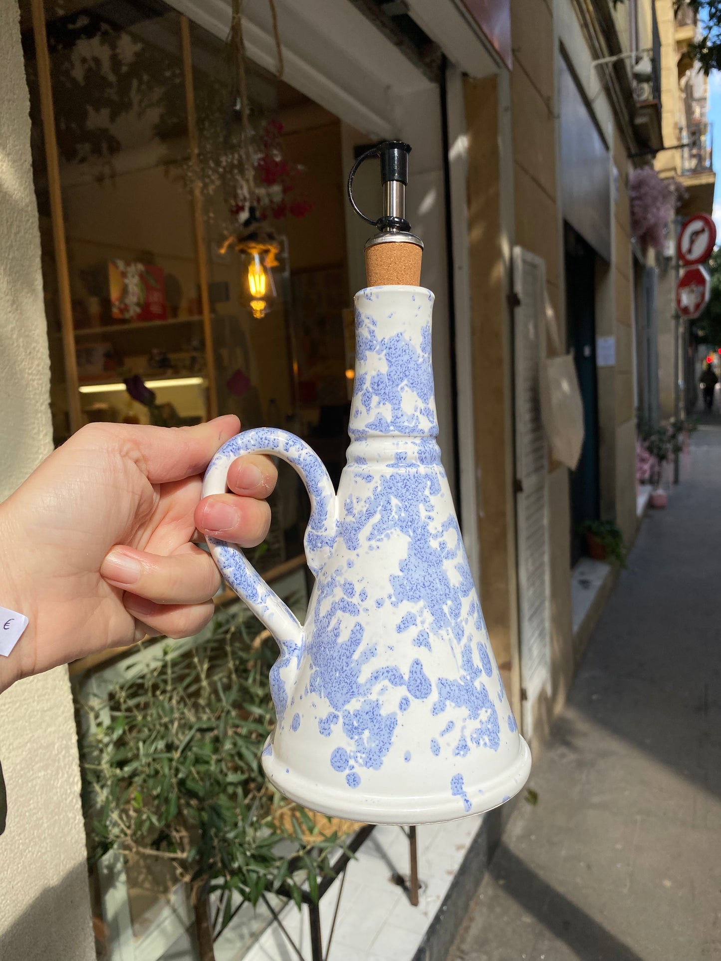 OIL BOTTLE - Sky