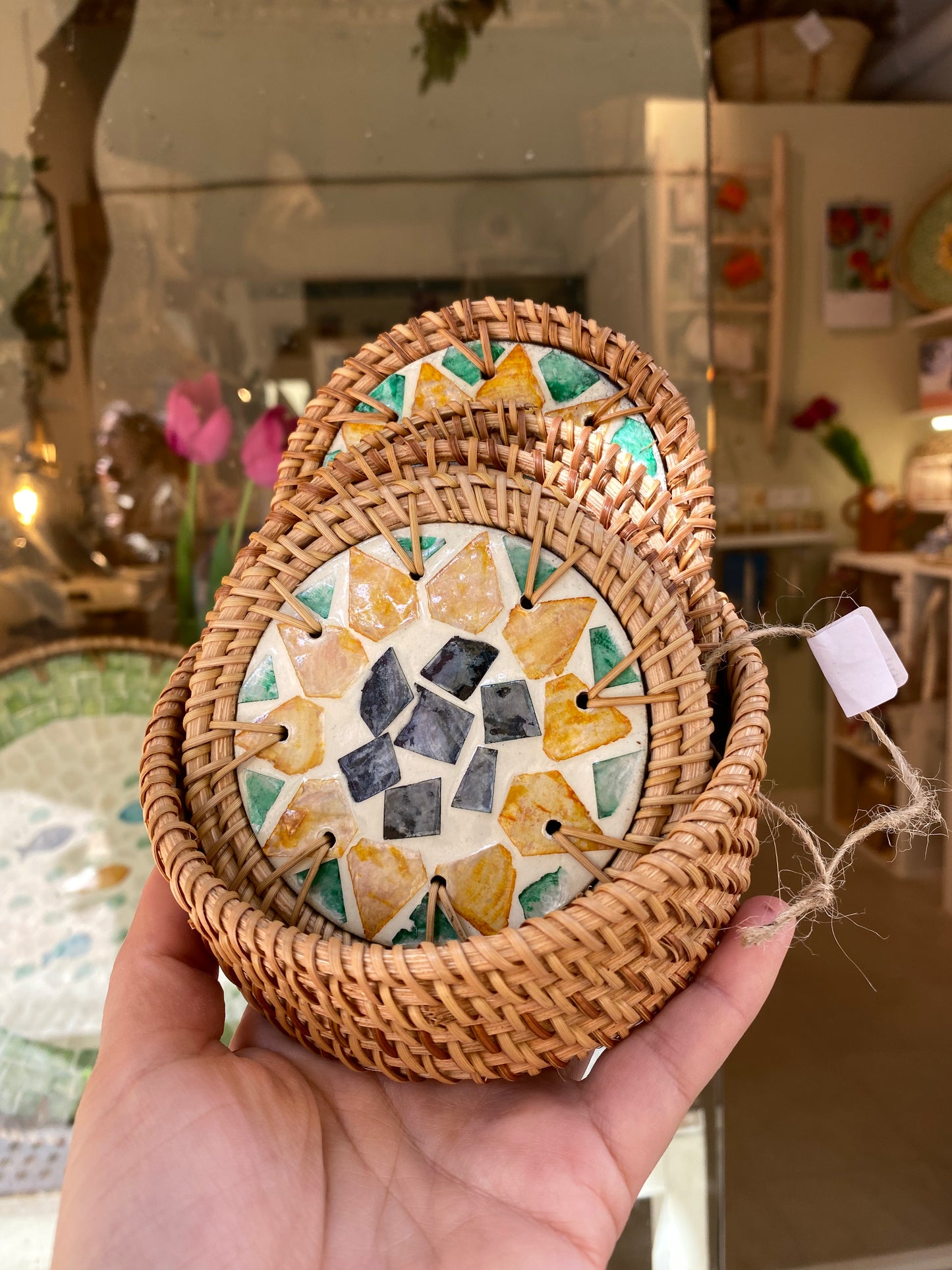 Dessous de verre en coquillage esprit Güell
